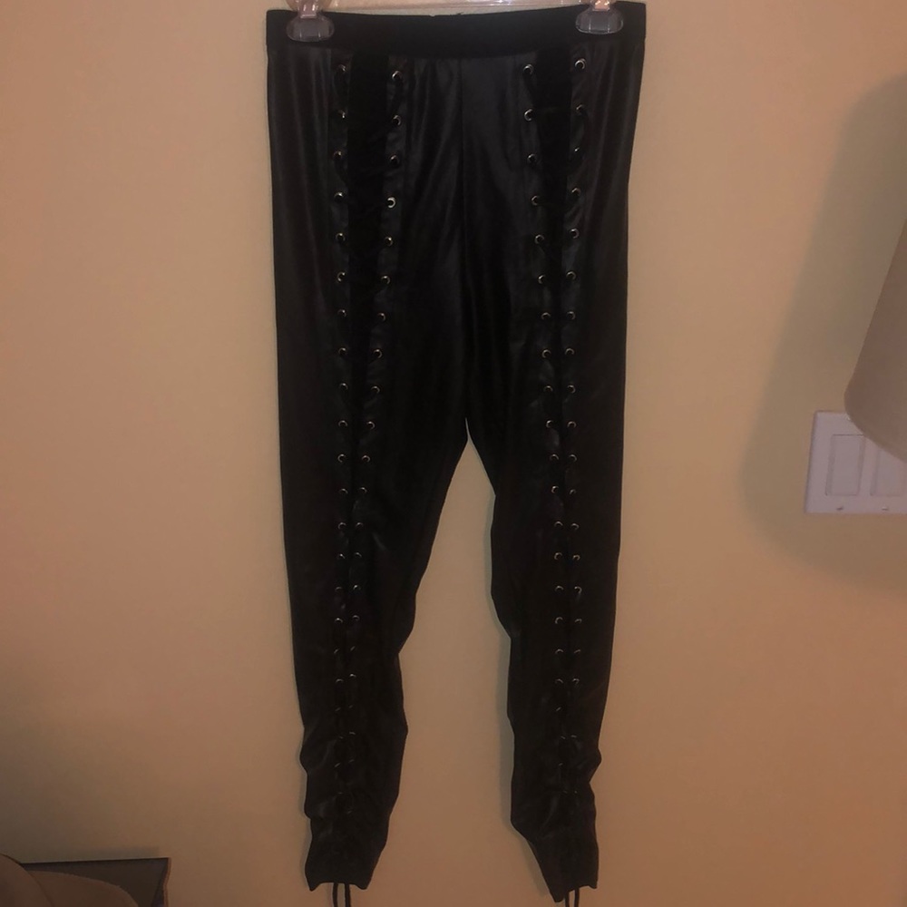 Lace up leggings